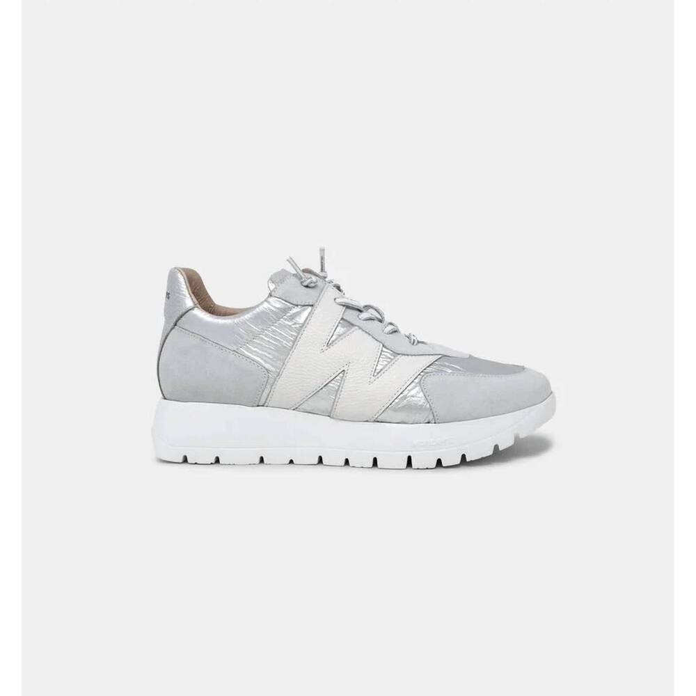 NEW WONDERS women's oslo sneakers in blanco/plata